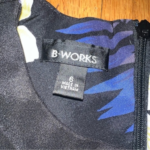 Vintage Tropical Hibiscus Hawaiian casual dress - Picture 2 of 6